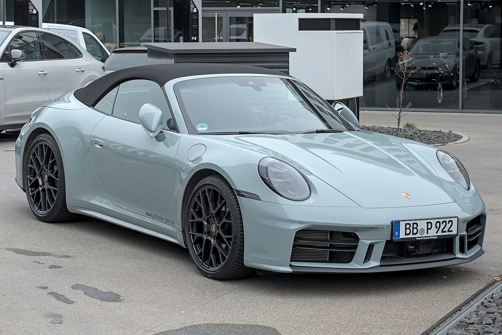 sports cars - Porsche 992