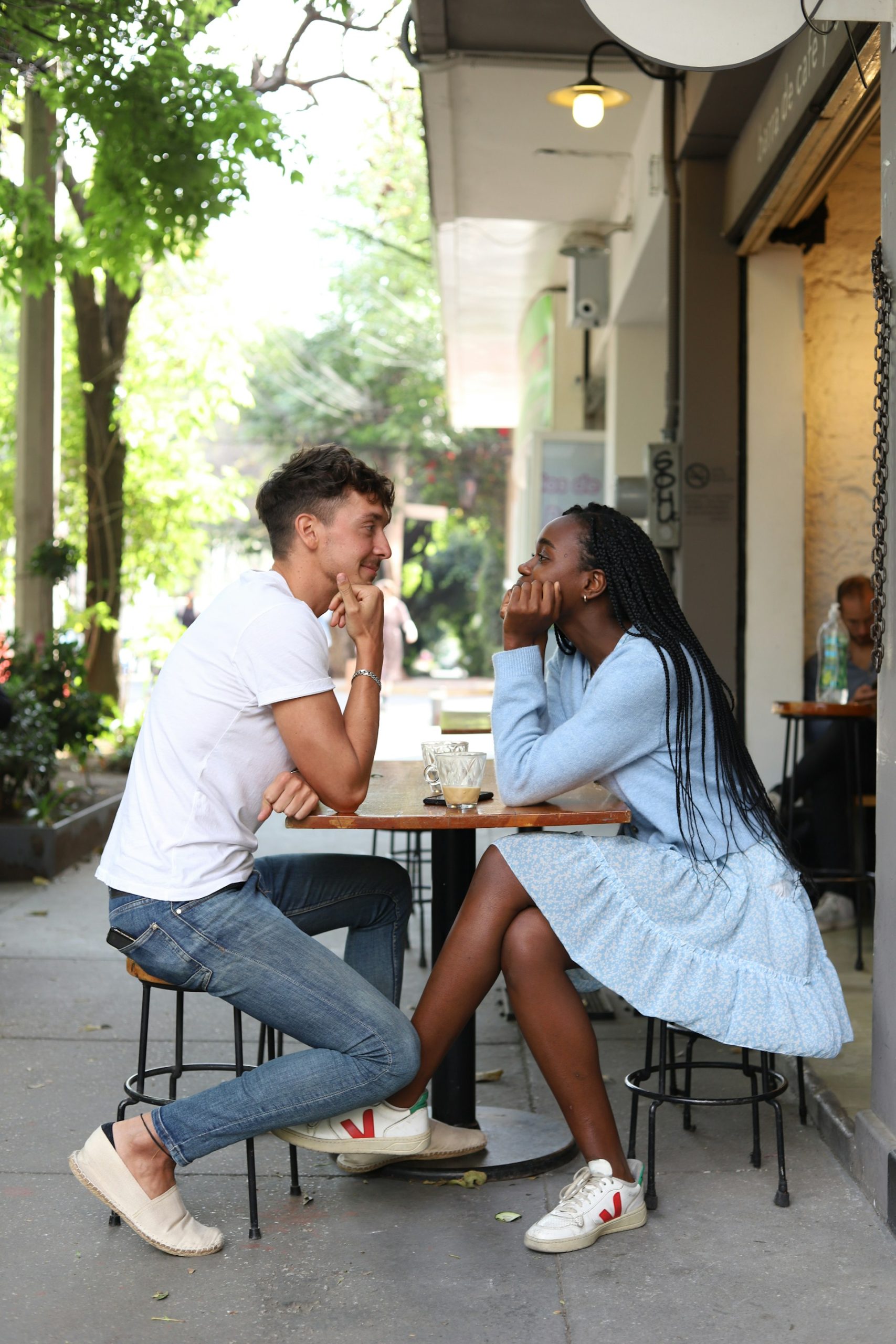 dating tactics women notice