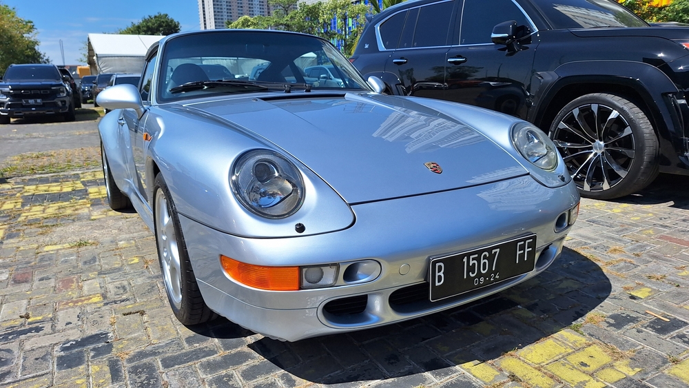Classic cars - Porsche 911 993